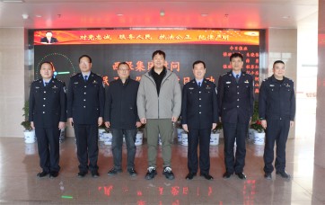 致敬人民警察丨李宜展“警察節(jié)”前夕看望慰問(wèn)縣公安民警